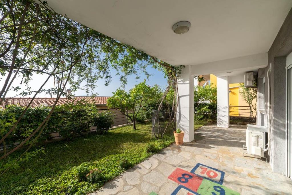 Jasmine Luxury Apartment Paleo Tsifliki Exterior photo