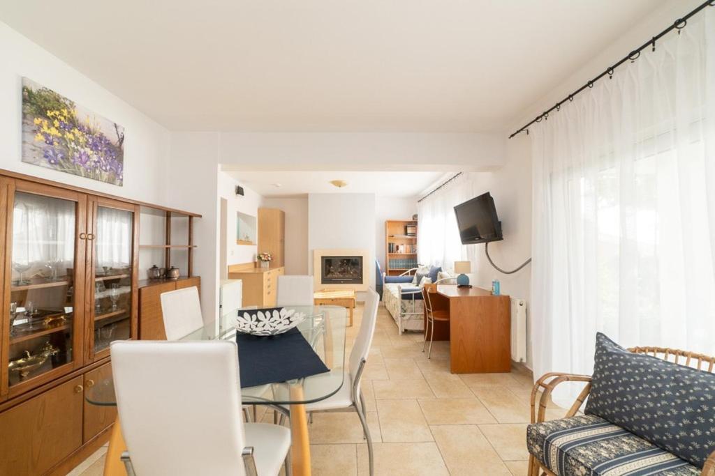 Jasmine Luxury Apartment Paleo Tsifliki Exterior photo